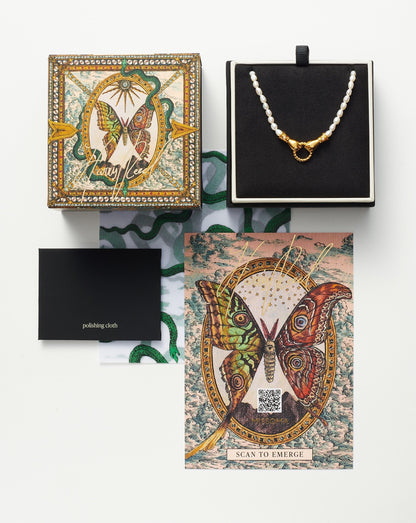 Harris Reed Solid Gold Shield Necklace |