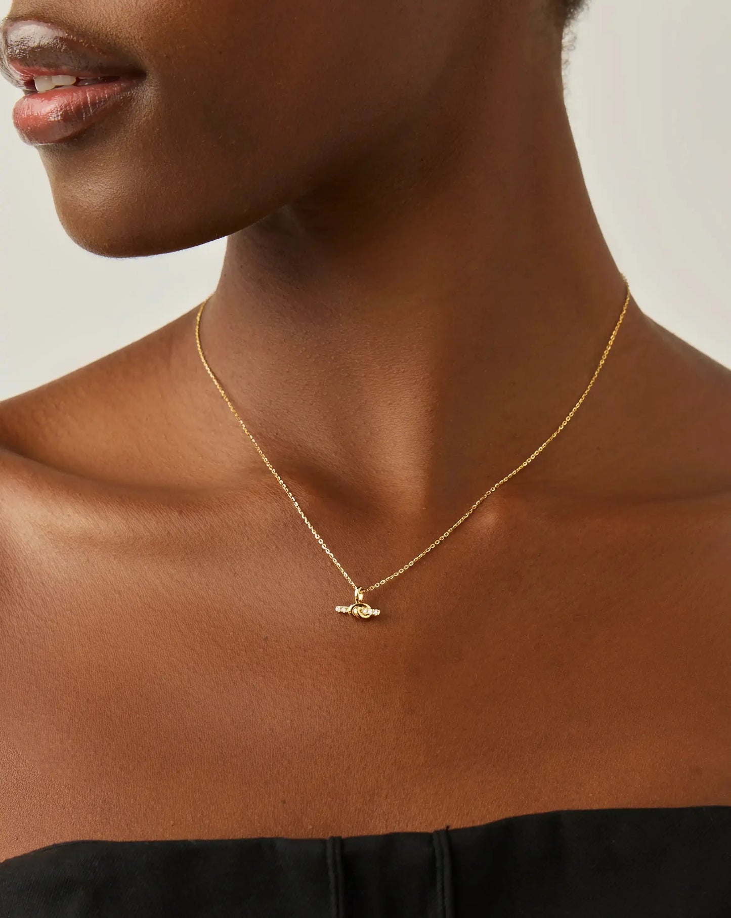 Lucy Williams Solid Gold Diamond T-Bar Pendant Necklace | 14ct Solid Gold/Lab Grown Diamond